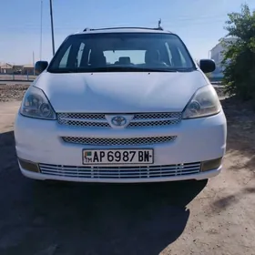 Toyota Sienna 2005