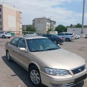 Toyota Camry 2001