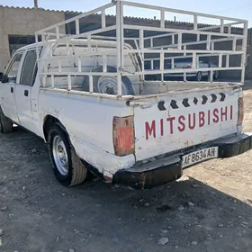 Mitsubishi L200 1993