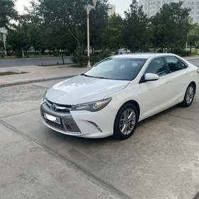 Toyota Camry 2015