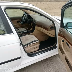 BMW 528 2003