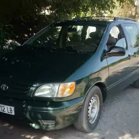 Toyota Sienna 2001