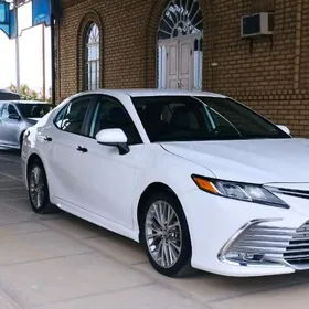Toyota Camry 2020