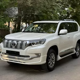 Toyota Land Cruiser Prado 2022