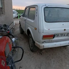Lada Niva 1988