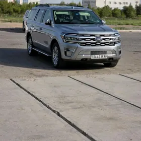 Ford Expedition 2022
