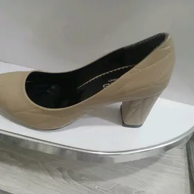 Женские туфли