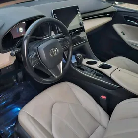 Toyota Avalon 2020