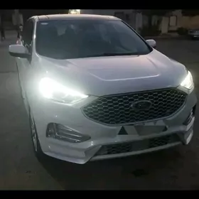 Ford Edge 2021