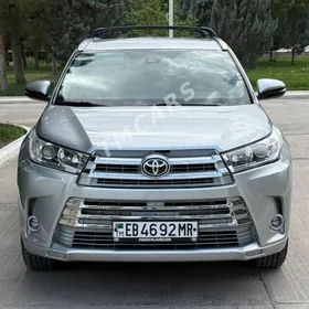Toyota Highlander 2018