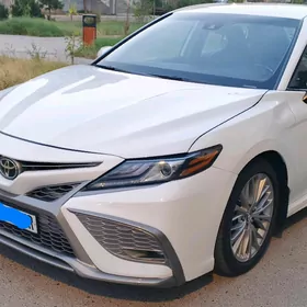 Toyota Camry 2020
