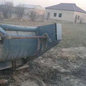 MTZ 80 2002