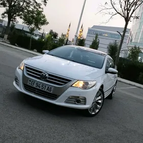 Volkswagen CC 2011