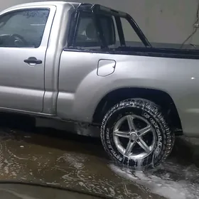 Toyota Tacoma 2010