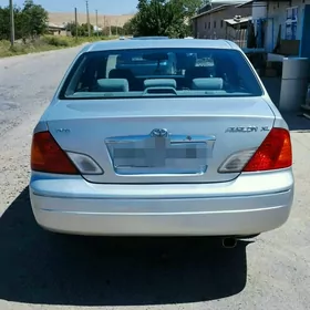 Toyota Avalon 2001