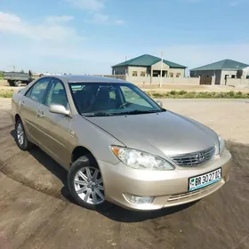 Toyota Camry 2004