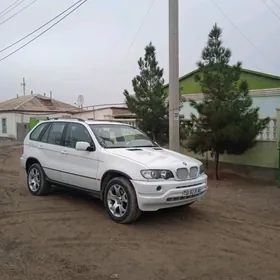 BMW X5 2022