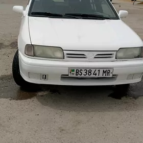 Nissan Primera 1991