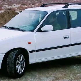 Opel Astra 2022