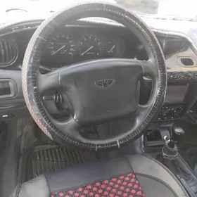 Daewoo Leganza 1998