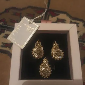 kamplekt gyzyl