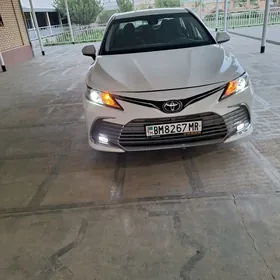 Toyota Camry 2020