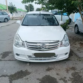 Nissan Almera 2015