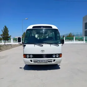 Toyota Coaster 2010