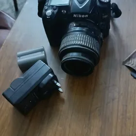 Nikon D90
