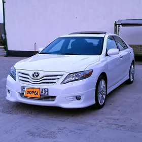 Toyota Camry 2011