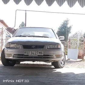Toyota Camry 1999