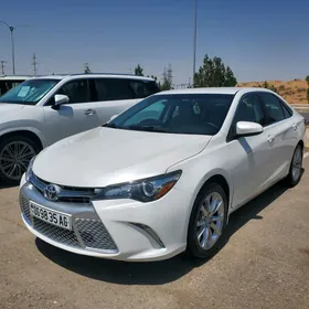Toyota Camry 2017