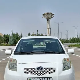 Toyota Yaris 2008