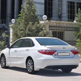 Toyota Camry 2017