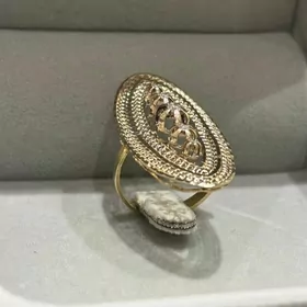 Gyzyl 10 karat yuzuk