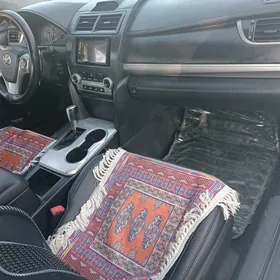 Toyota Camry 2013