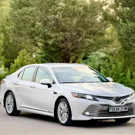 Toyota Camry 2018