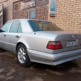 Mercedes-Benz 230E 1995