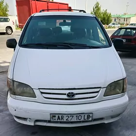Toyota Sienna 2002
