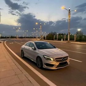 Mercedes-Benz CLA 2015