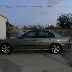 BMW E39 2002