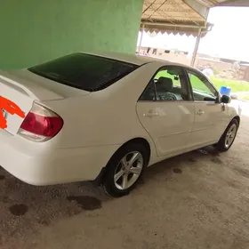 Toyota Camry 2005