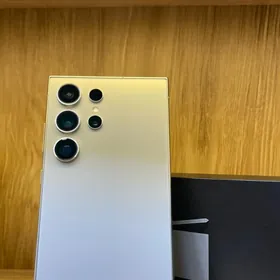s24 ultra Kredit
