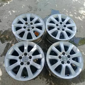 16 Lexus disga