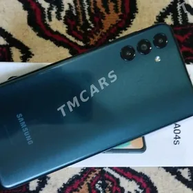 Samsung A04s