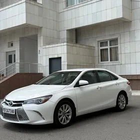 Toyota Camry 2017