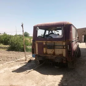 UAZ 469 1998