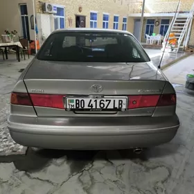 Toyota Camry 1998