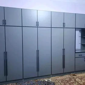 Mebel sfanyr skaf