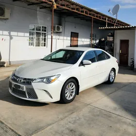 Toyota Camry 2017